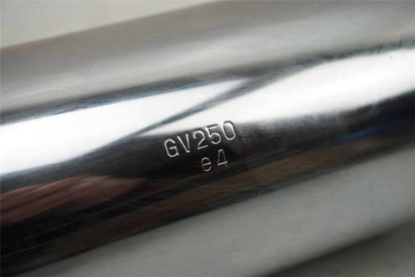 HYOSUNG GV 250 AQUILA AUSPUFF OBEN SCHALLDÄMPFER EXHAUST ZYLINDER HINTEN