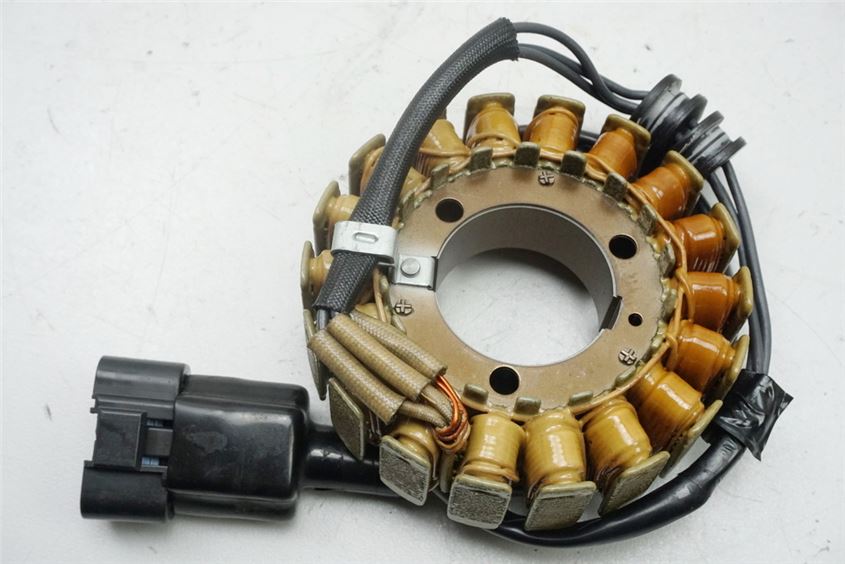 YAMAHA MT01 RP12 ESTATOR DEL ALTERNADOR DE LUCES - ORIGINAL