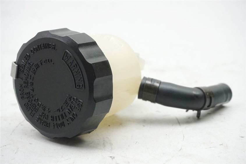 YAMAHA MT01 RP12 DEPOSITO LIQUIDO FRENO DELANTERO