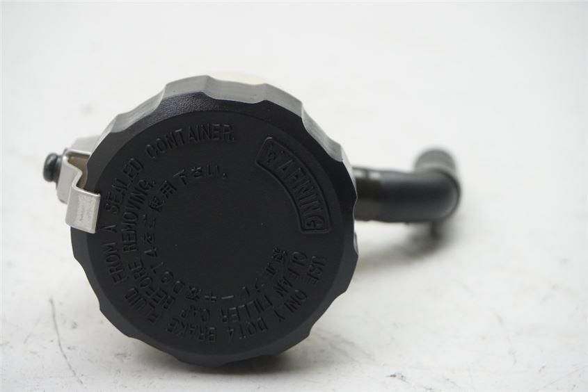 YAMAHA MT01 RP12 DEPOSITO LIQUIDO FRENO DELANTERO