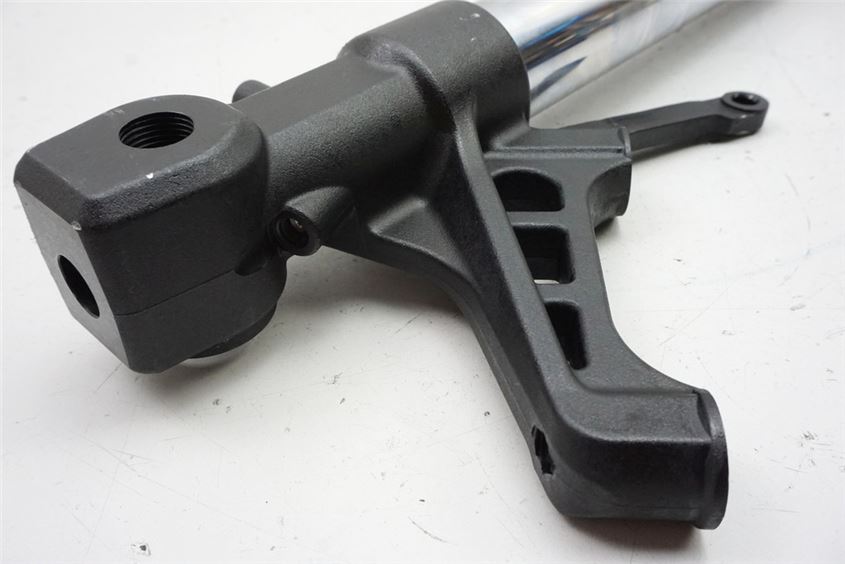 YAMAHA MT01 RP12 BASE DE HORQUILLA IZQUIERDA HORQUILLA