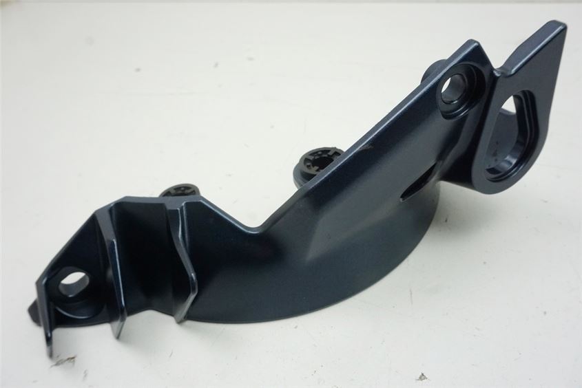 YAMAHA MT01 RP12 SOPORTE FARO DERECHO TAPA CARENADO