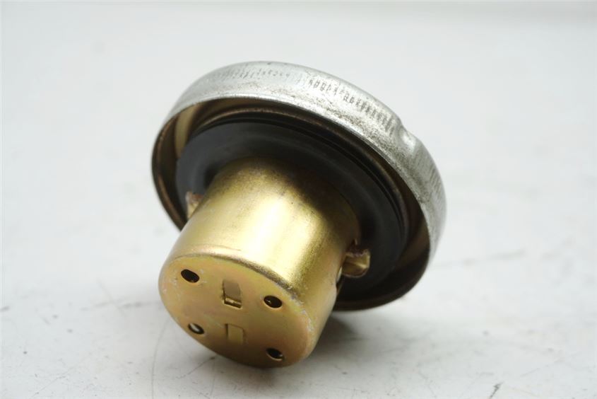 HONDA CN 250 MF02 HELIX TANKDECKEL VERSCHLUß TANK DECKEL