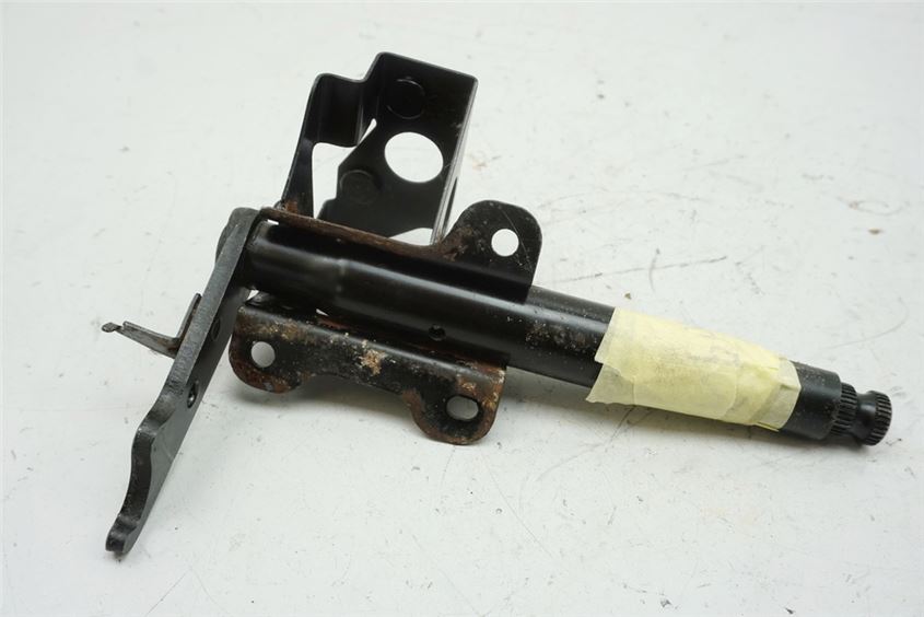 HONDA CN 250 MF02 HELIX BRAKE PEDAL MOUNT SHAFT FOOT BRAKE PEDAL