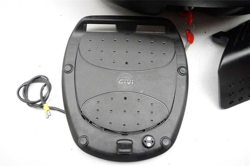 HONDA CN 250 MF02 HELIX TOPCASE GIVI SIMPLY TRÄGERPLATTE