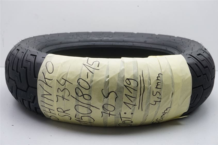 No hay datos NEUMÁTICOS SHINKO SR 734 150/ 80 - 15 M/C 70S