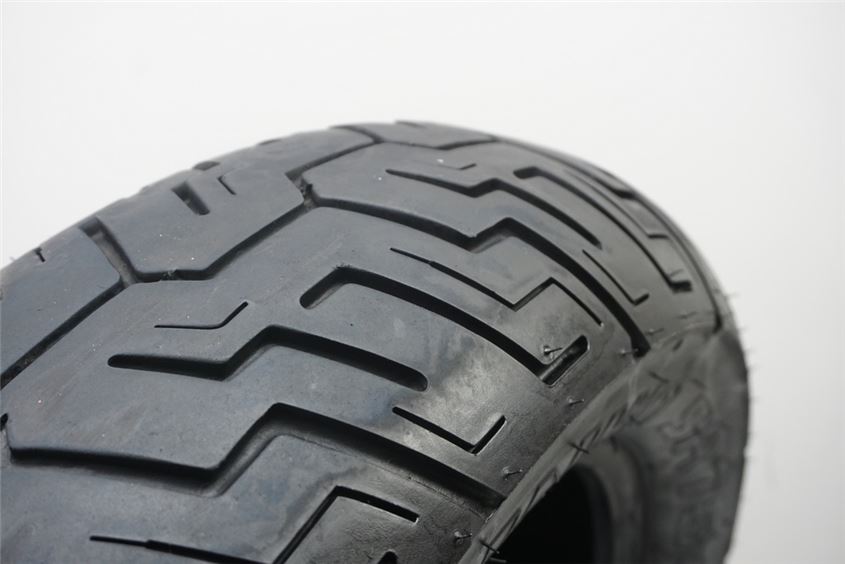 No hay datos NEUMÁTICOS SHINKO SR 734 150/ 80 - 15 M/C 70S