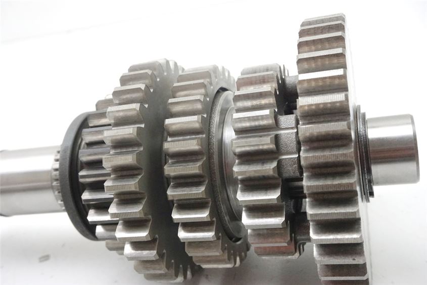 YAMAHA MT01 RP12 GEARBOX OUTPUT SHAFT GEAR