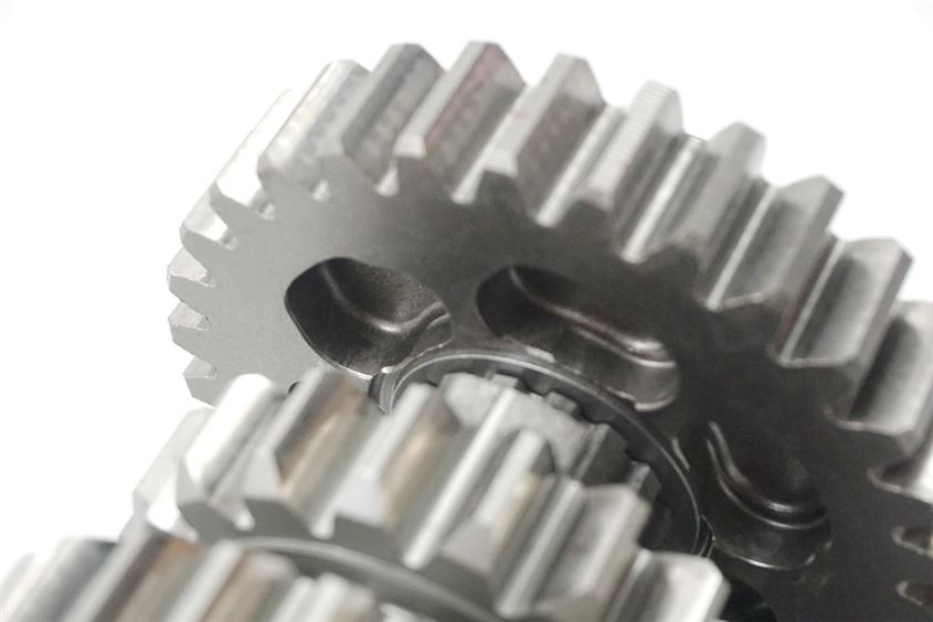 YAMAHA MT01 RP12 GEARBOX INPUT SHAFT GEAR