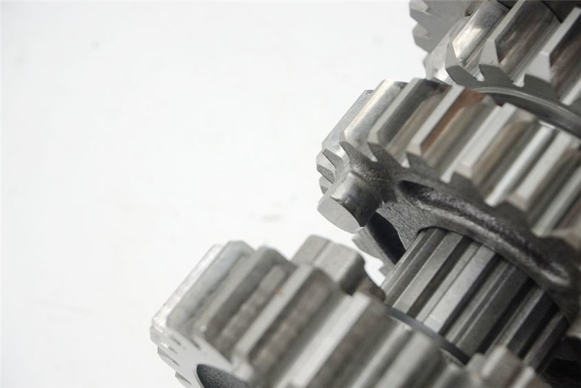 YAMAHA MT01 RP12 GEARBOX INPUT SHAFT GEAR