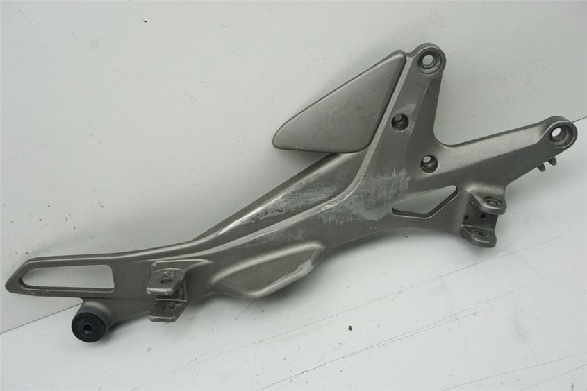 HONDA CBF 1000 ABS SC58 PLACA DE ESTRIBERA DERECHA SOPORTE ESTRIBERA FOOTREST