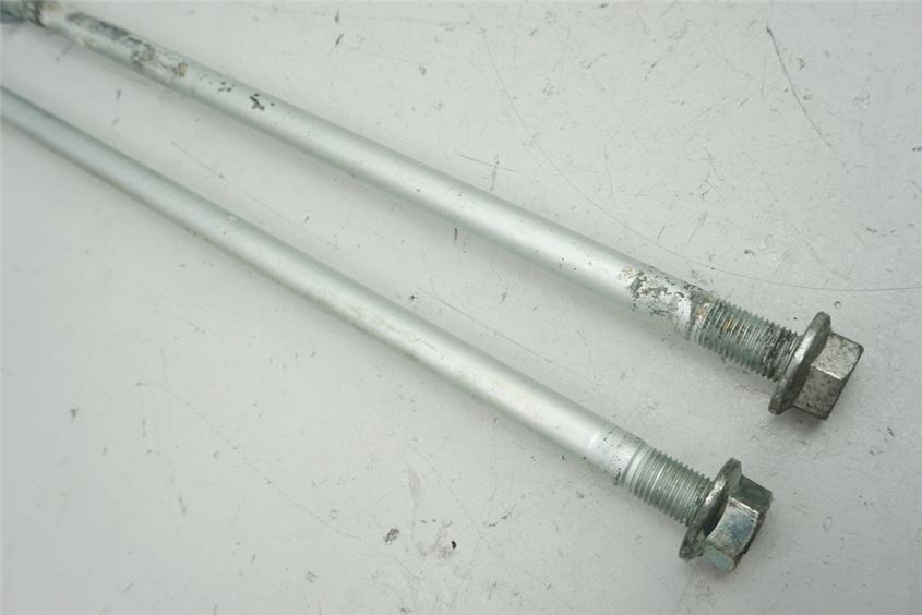 HONDA CBF 1000 ABS SC58 ACHSE RAHMEN HALTER FUßRASTENPLATTE