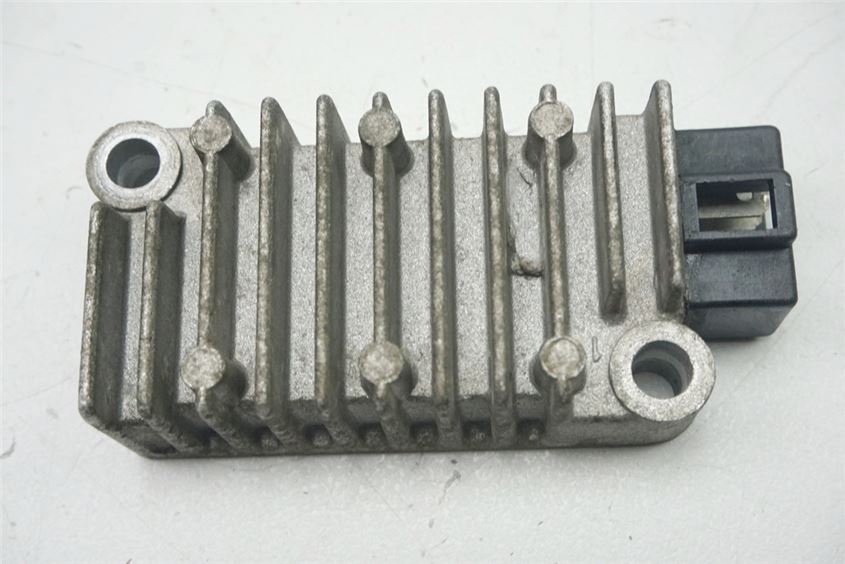 YAMAHA XJ 600 S 4BRA DIVERSION REGULADOR RECTIFICADOR DE CARGA