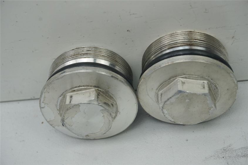 YAMAHA XJ 600 S 4BRA DIVERSION GABEL VERSCHLUß SCHRAUBE STOPFEN - PAAR