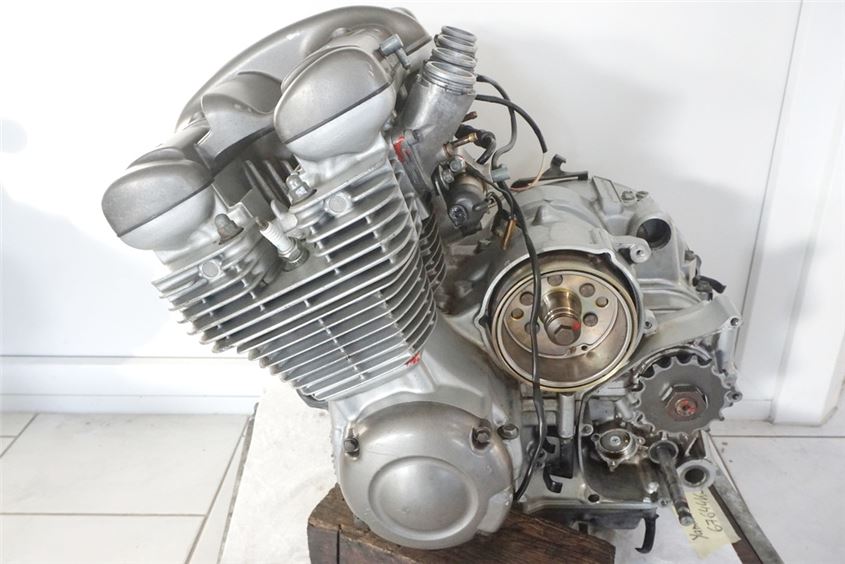 YAMAHA XJ 600 S 4BRA DIVERSION MOTOR ENGINE KURBELWELLE ZYLINDERKOPF 67644 KM