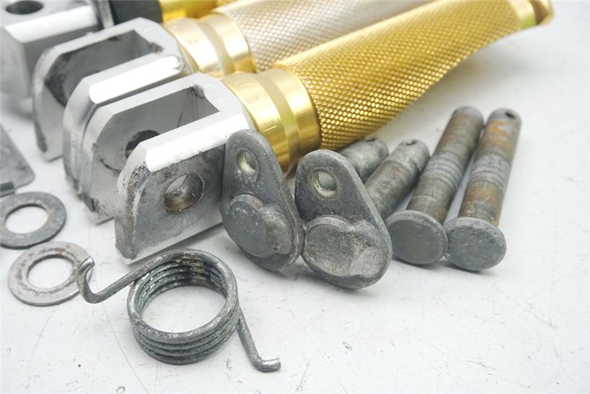 HONDA CBF 1000 ABS SC58 REPOSAPIÉS CONDUCTOR Y PASAJERO KIT - ACCESORIO ORO