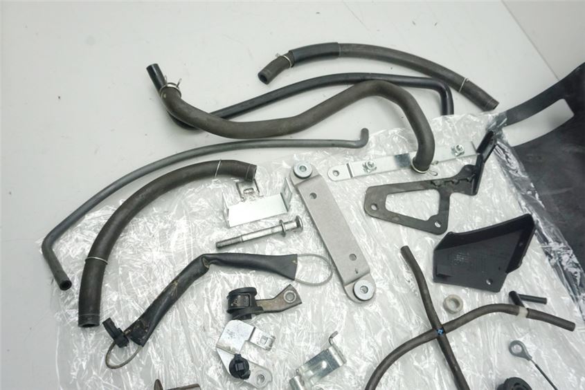 HONDA CBF 1000 ABS SC58 SCHRAUBEN & KLEINTEILE