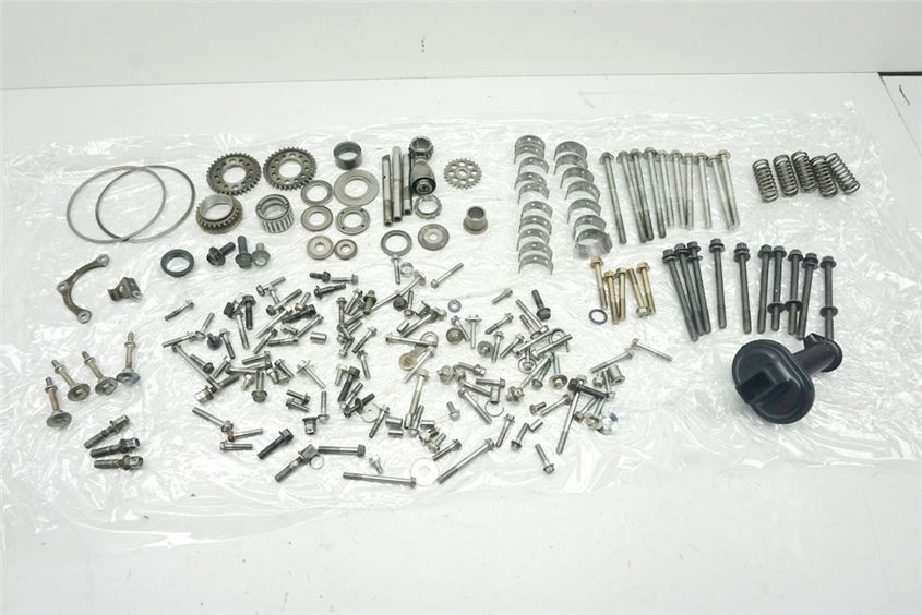 HONDA CBF 1000 ABS SC58 ENGINE - BOLTS & SMALL PARTS