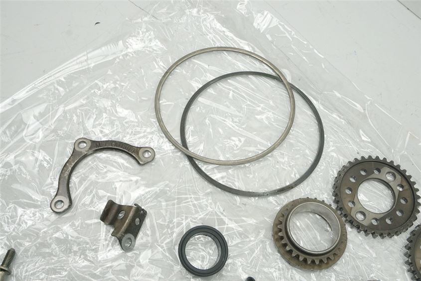 HONDA CBF 1000 ABS SC58 ENGINE - BOLTS & SMALL PARTS