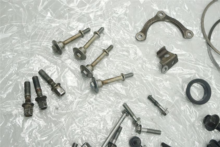HONDA CBF 1000 ABS SC58 MOTOR - SCHRAUBEN & KLEINTEILE