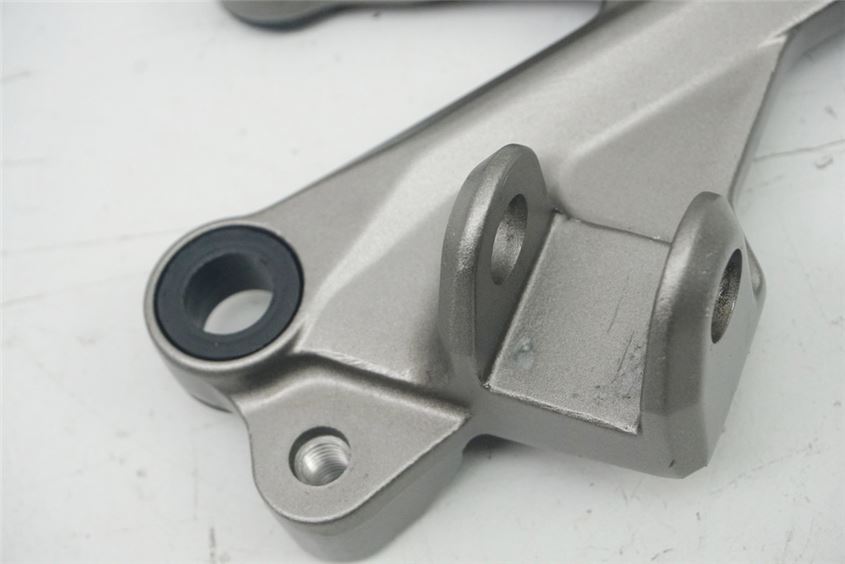KAWASAKI BX 125 A NINJA SOPORTE REPOSAPIÉS DEL CONDUCTOR IZQUIERDO SOPORTE REPOSAPIÉS