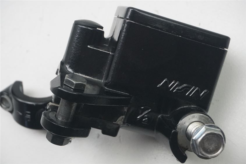 KAWASAKI BX 125 A NINJA CILINDRO MAESTRO DE FRENO DELANTERO BOMBA DE FRENO