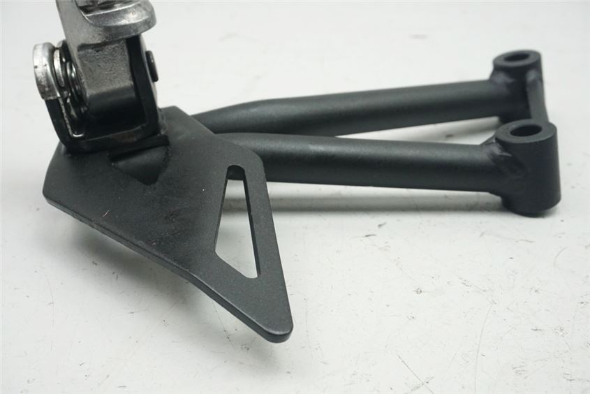 KAWASAKI BX 125 A NINJA REPOSAPIÉS TRASERO IZQUIERDO SOPORTE REPOSAPIÉS