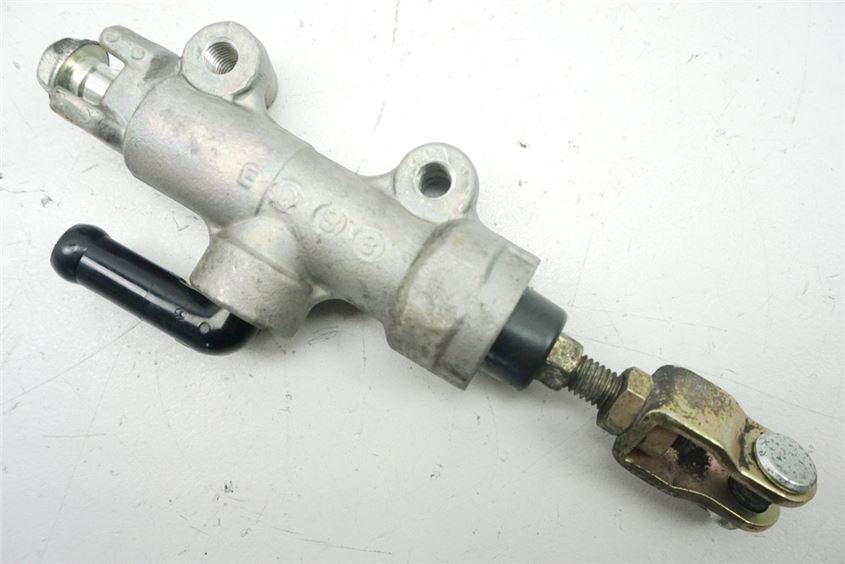 KAWASAKI VN 1500 CLASSIC TOURER VNT 50G CILINDRO DE FRENO TRASERO BOMBA DE FRENO