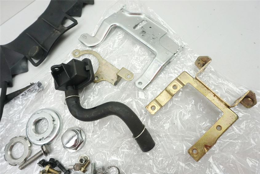 HONDA CB 500 PC32 SCHRAUBEN & KLEINTEILE