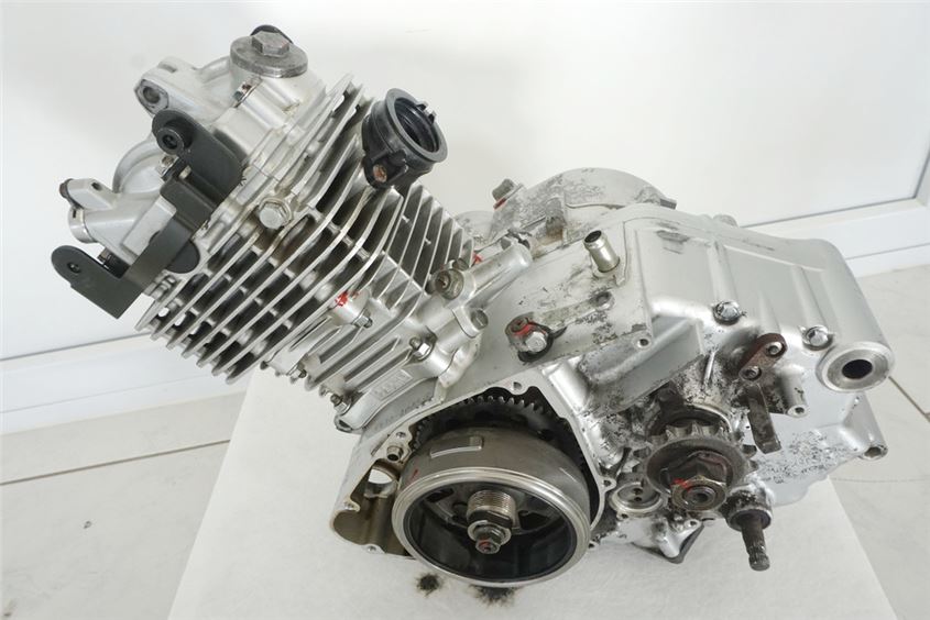 SUZUKI GZ 125 MARAUDER MOTOR CIGÜEÑAL CULATA 27022 KM