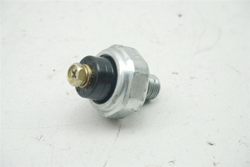 KAWASAKI VN 1500 CLASSIC TOURER VNT 50G INTERRUPTOR PRESIÓN DE ACEITE