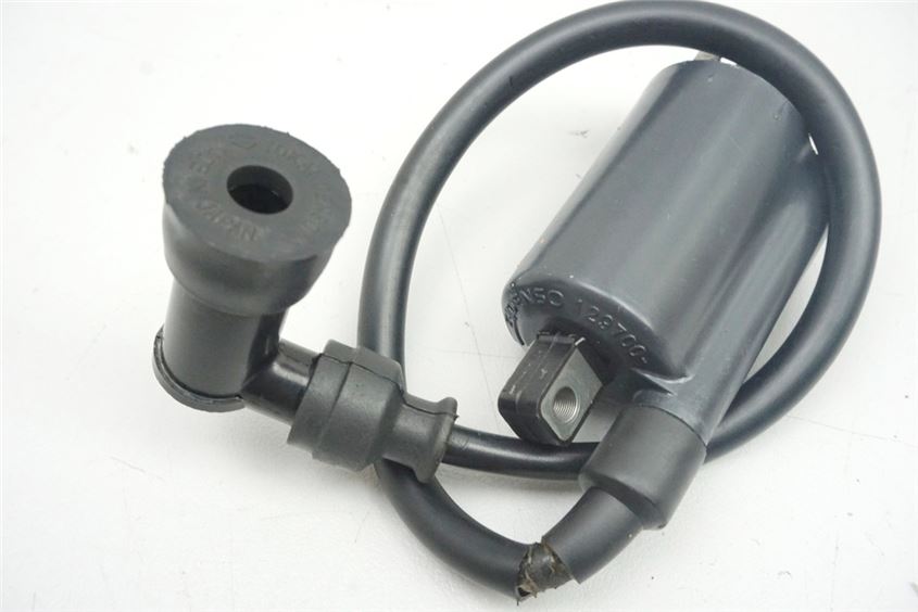 SUZUKI GZ 125 MARAUDER BOBINA DE ENCENDIDO CONECTOR BUJÍA
