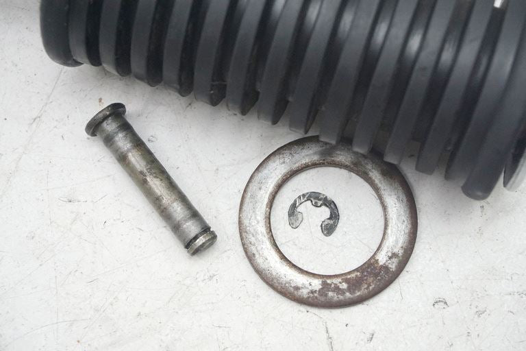 SUZUKI GZ 125 MARAUDER PASSENGER FOOTREST RIGHT