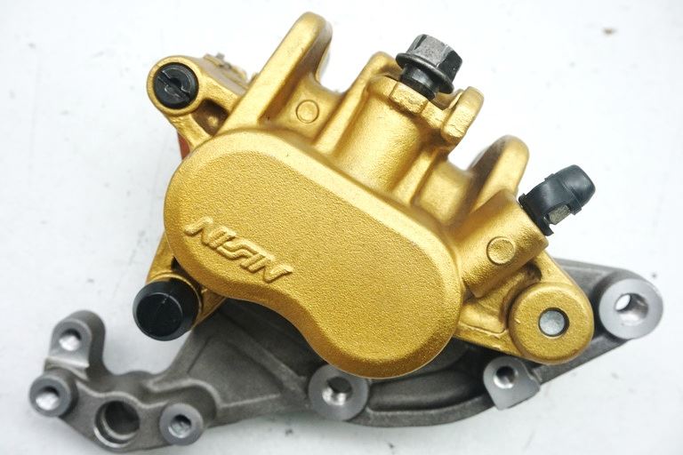 HONDA CBF 600 NABS PC38 PINZA DE FRENO DERECHA