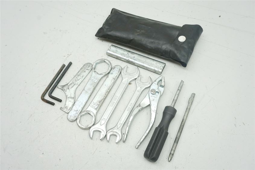 HONDA CBF 600 NABS PC38 HERRAMIENTAS DE A BORDO KIT DE HERRAMIENTAS