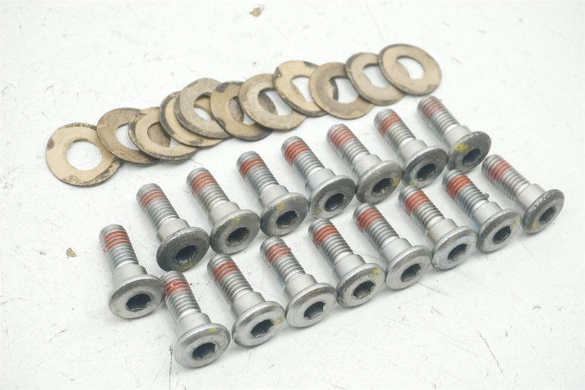 HONDA CBF 600 NABS PC38 SCHRAUBEN BREMSSCHEIBEN VORN & HINTEN