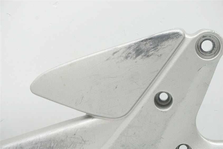 HONDA CBF 600 NABS PC38 FOOTREST PLATE RIGHT HOLDER FOOTREST