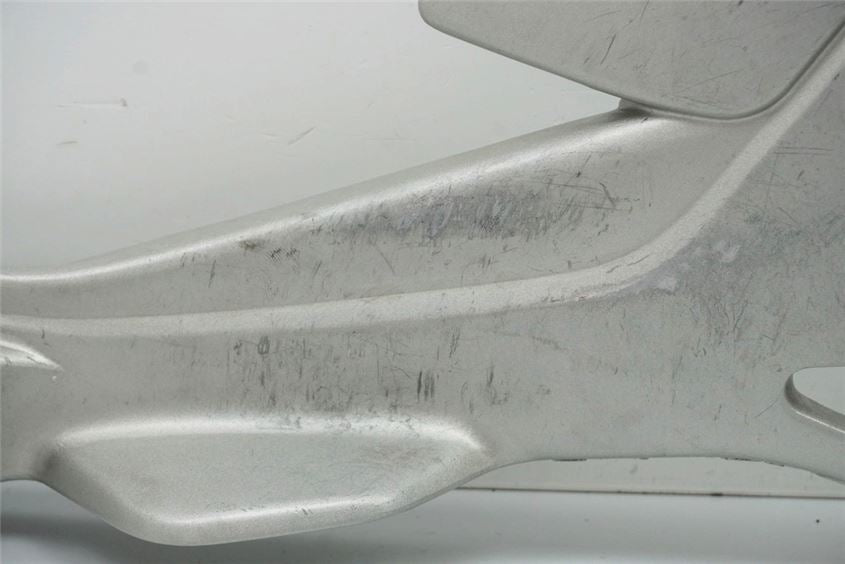 HONDA CBF 600 NABS PC38 FOOTREST PLATE RIGHT HOLDER FOOTREST