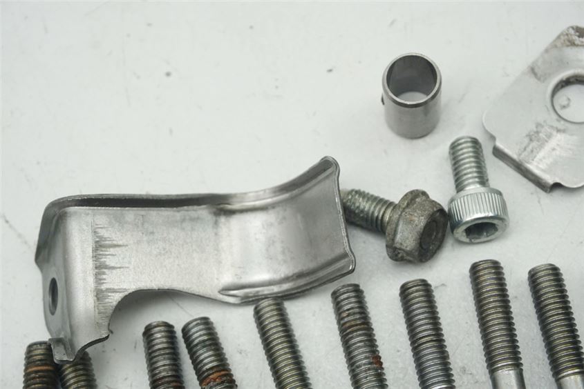 HONDA CBF 600 NABS PC38 TORNILLOS TAPA ALTERNADOR TAPA ESTATOR MOTOR