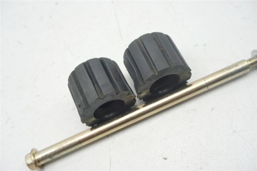 HONDA CBF 600 NABS PC38 DEPÓSITO GOMA BASE TORNILLO SOPORTE