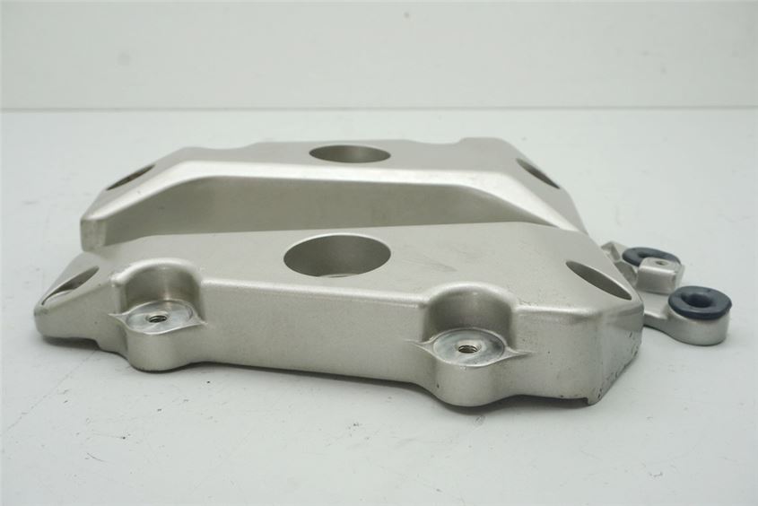 HONDA CBF 600 NABS PC38 BRACKET FOOTREST PLATE FRAME CARRIER AXLE