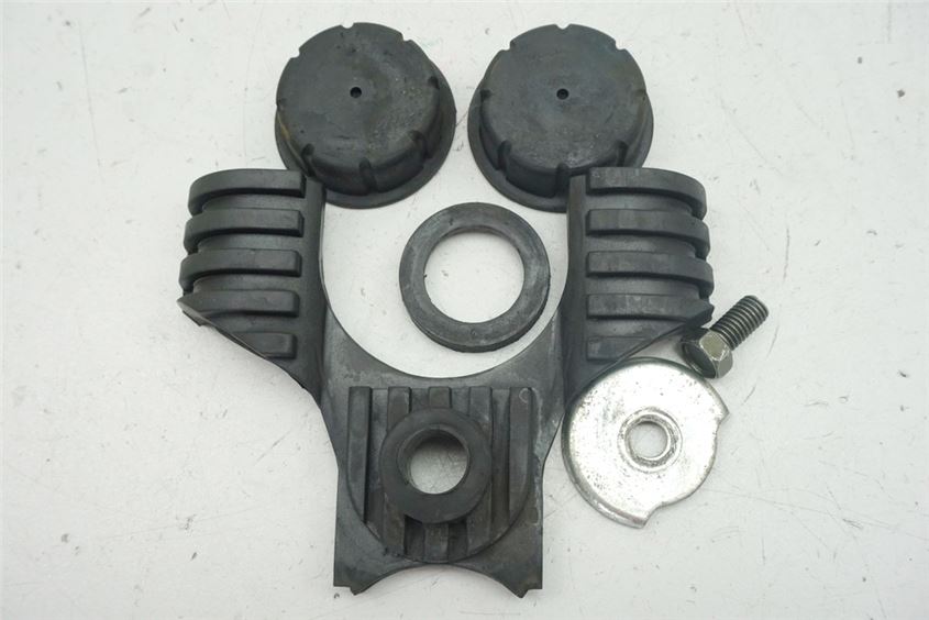 YAMAHA XV 1100 3LP VIRAGO TANK RUBBERS BRACKET TANK MOUNT SUPPORT