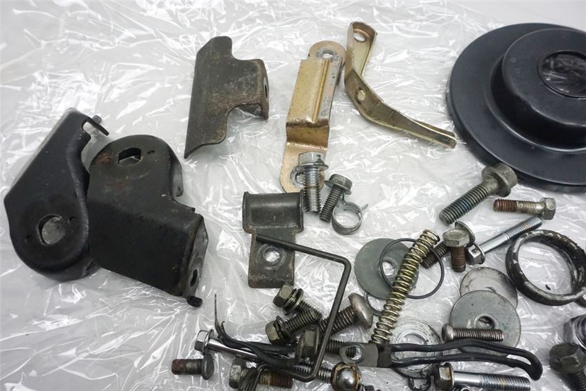 SUZUKI GZ 125 MARAUDER SCREWS & SMALL PARTS