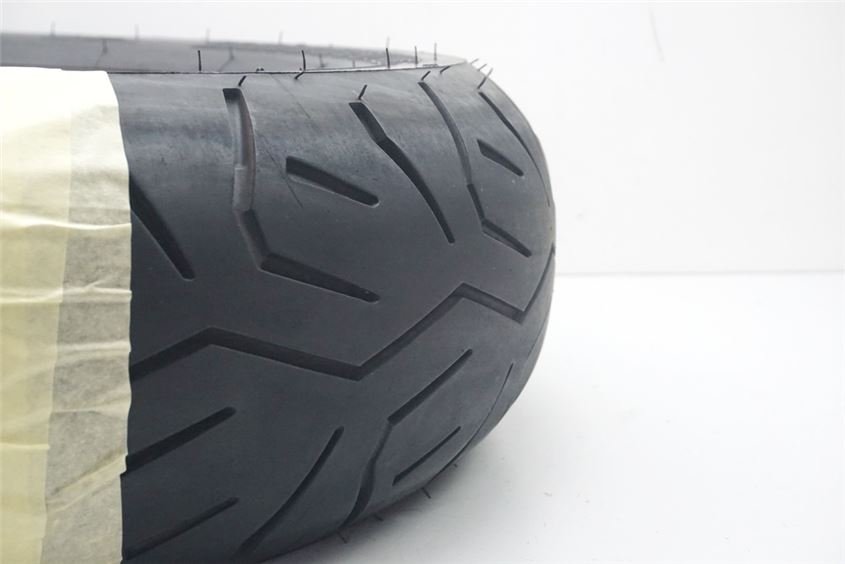 Keine Angaben REIFEN BRIDGESTONE EXEDRA MAX R 150/ 80 - B 16 (71H)