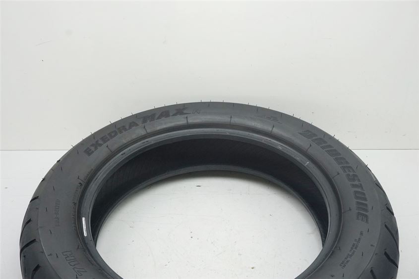 Keine Angaben REIFEN BRIDGESTONE EXEDRA MAX R 150/ 80 - B 16 (71H)