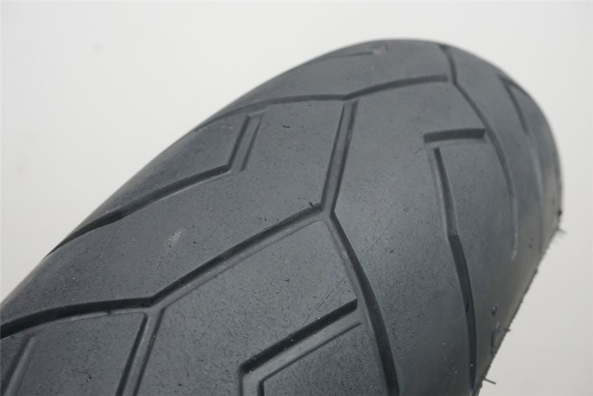 Keine Angaben REIFEN PIRELLI DIABLO120/70 ZR 17 (58W) DOT 2719 REIFEN