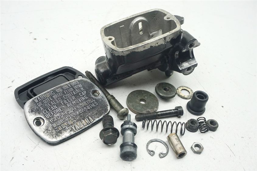 YAMAHA XJ 600 S 4BRA DIVERSION BREMSZYLINDER VORN BREMSPUMPE