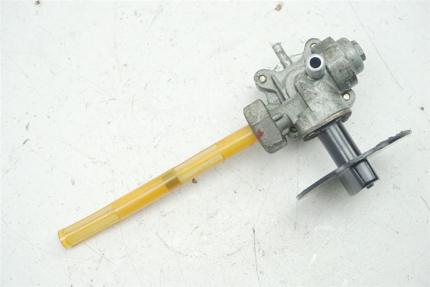 HONDA XL 600 PD06 TRANSALP GRIFO DE GASOLINA