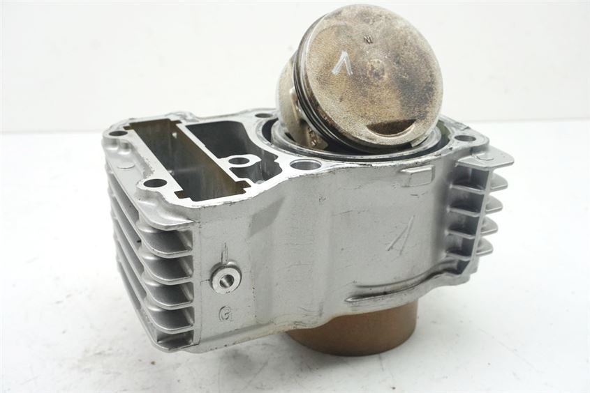 HONDA XL 600 PD06 TRANSALP CILINDRO Y PISTÓN DELANTERO