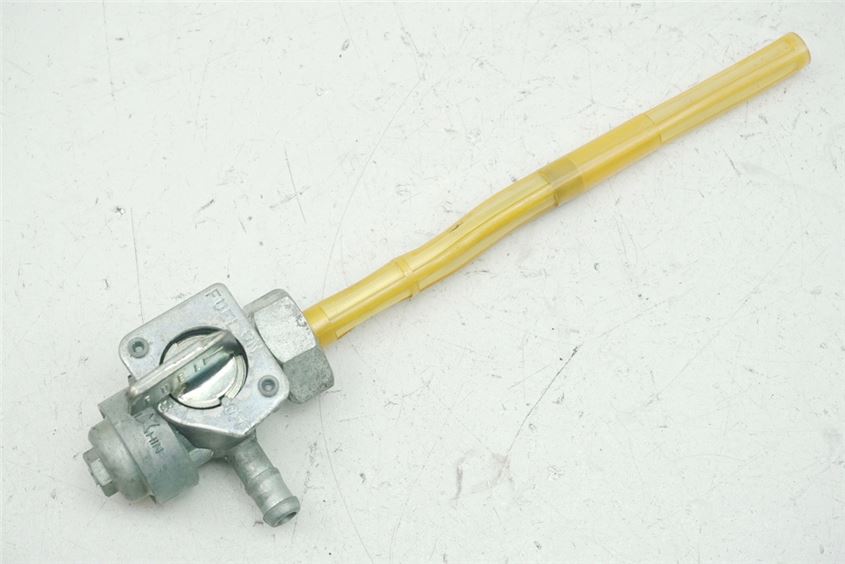 GRIFO DE GASOLINA HONDA SLR 650 RD09